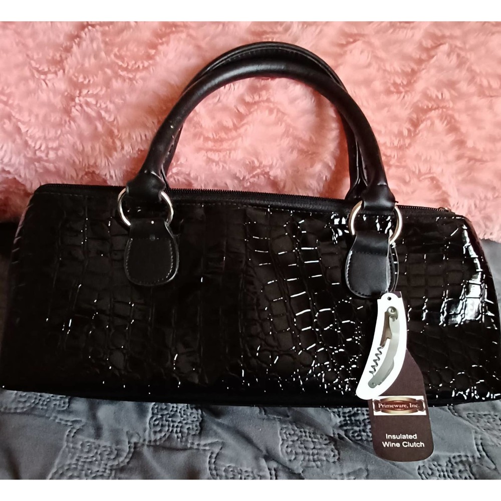 NWT Bed Bath and Beyond Wine Clutch